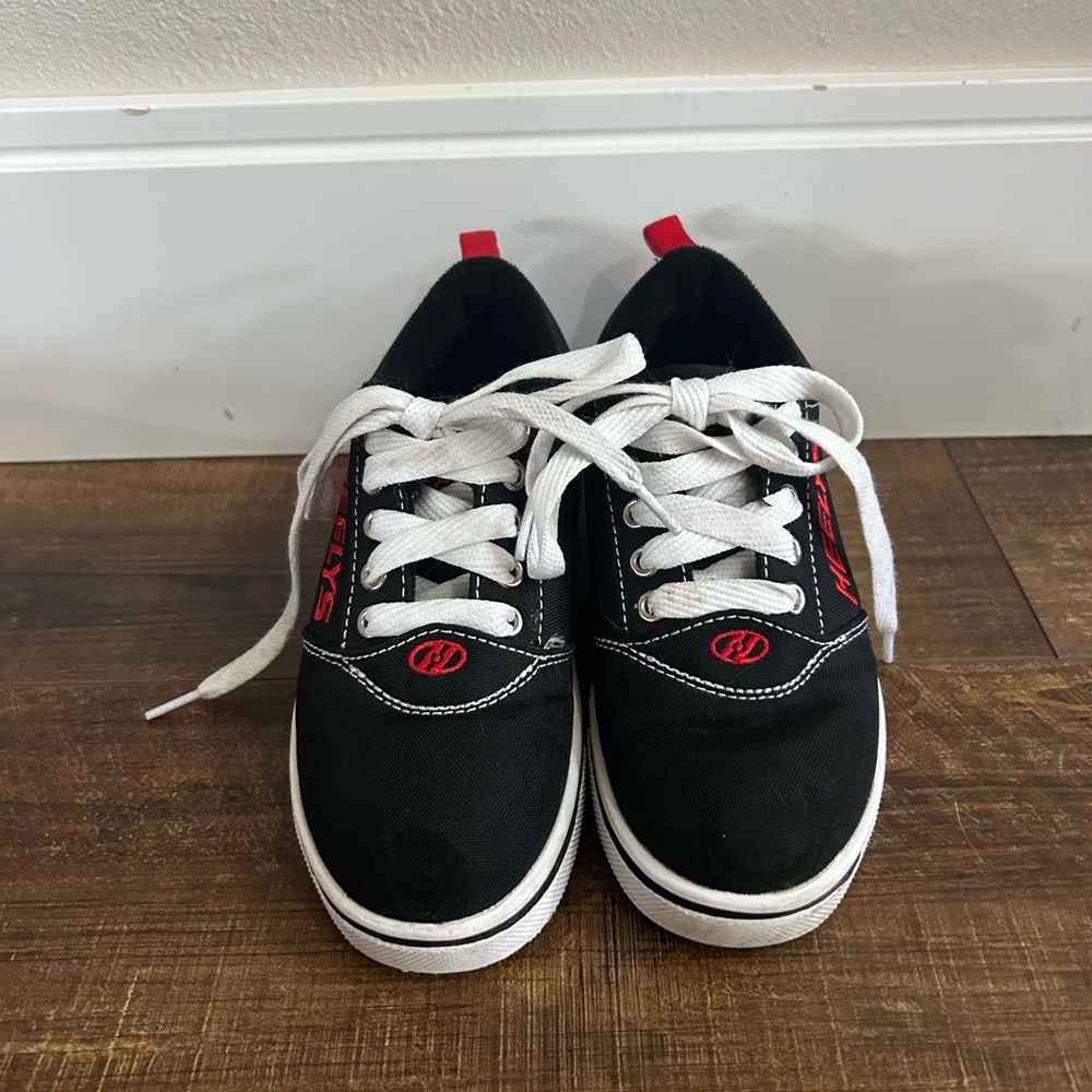 Heelys Black and Red Kids Sneakers